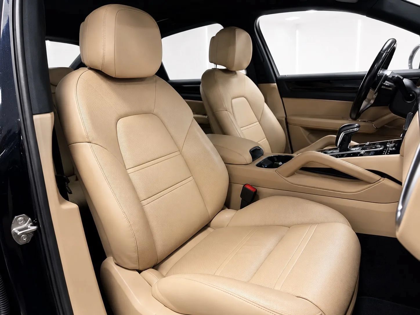 Used 2019 Porsche Cayenne AWD/4WD image 22