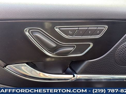 Used 2024 Lincoln Corsair AWD image 15