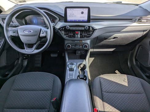 Used 2025 Ford Escape Active AWD/4WD image 16