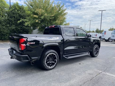 Used 2026 Chevrolet Colorado Z71 w/ Technology Package AWD/4WD image 9