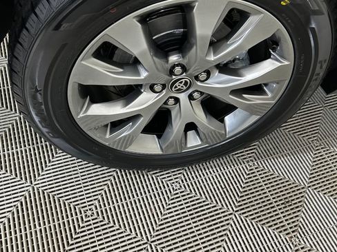 Used 2024 Toyota Grand Highlander Platinum image 17