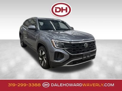 Used 2024 Volkswagen Atlas Cross Sport SE w/ Panoramic Sunroof Package