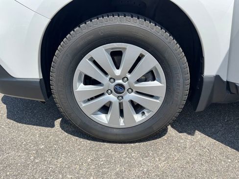 Used 2019 Subaru Outback 2.5i Premium AWD/4WD image 30