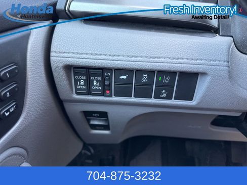 Used 2018 Honda Odyssey EX-L image 23