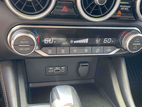 Used 2022 Nissan Sentra SR w/ Midnight Edition FWD image 17