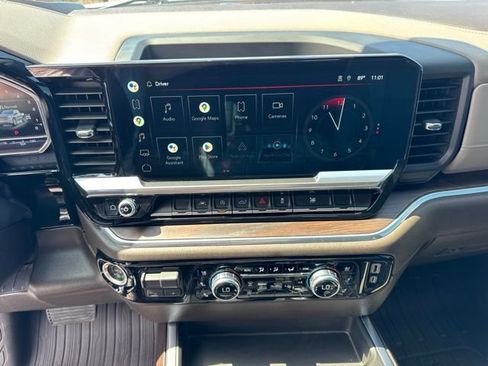 Used 2022 GMC Sierra 1500 SLT AWD/4WD image 10