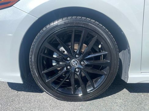 Used 2022 Toyota Camry XSE w/ Cold Weather Package FWD image 9