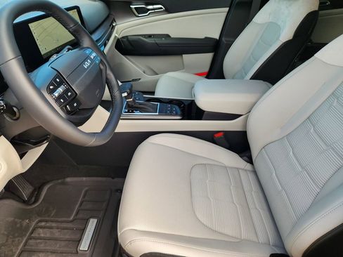 New 2026 Kia Sportage SX FWD image 9