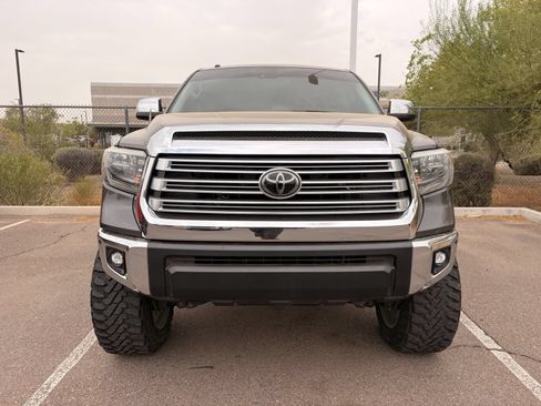Used 2018 Toyota Tundra Limited w/ Limited Premium Package AWD/4WD image 2