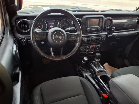 Used 2020 Jeep Gladiator Sport w/ Cold Weather Group AWD/4WD image 8