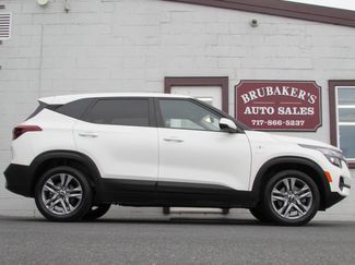 Used 2021 Kia Seltos LX image 1