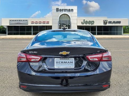 Used 2022 Chevrolet Malibu LT FWD image 6