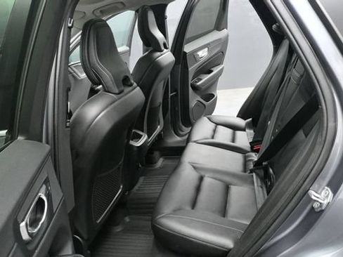 Used 2019 Volvo XC60 T6 Momentum w/ Advanced Package AWD/4WD image 22