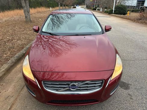 Used 2013 Volvo S60 T5 image 3