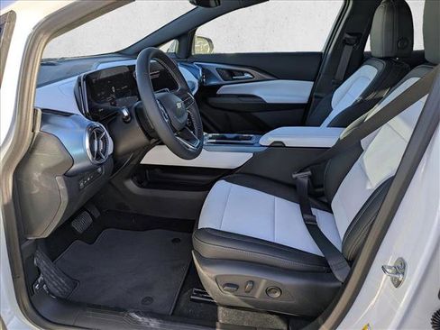 New 2026 Chevrolet Equinox EV LT image 9
