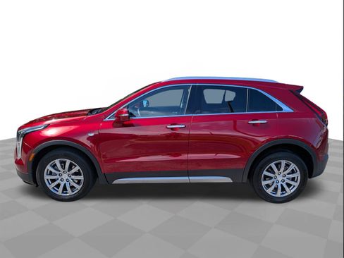 Used 2023 Cadillac XT4 Premium Luxury w/ Cold Weather Package FWD image 7