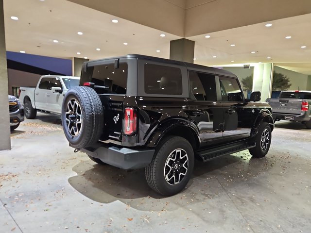 Used 2025 Ford Bronco Outer Banks AWD/4WD image 4