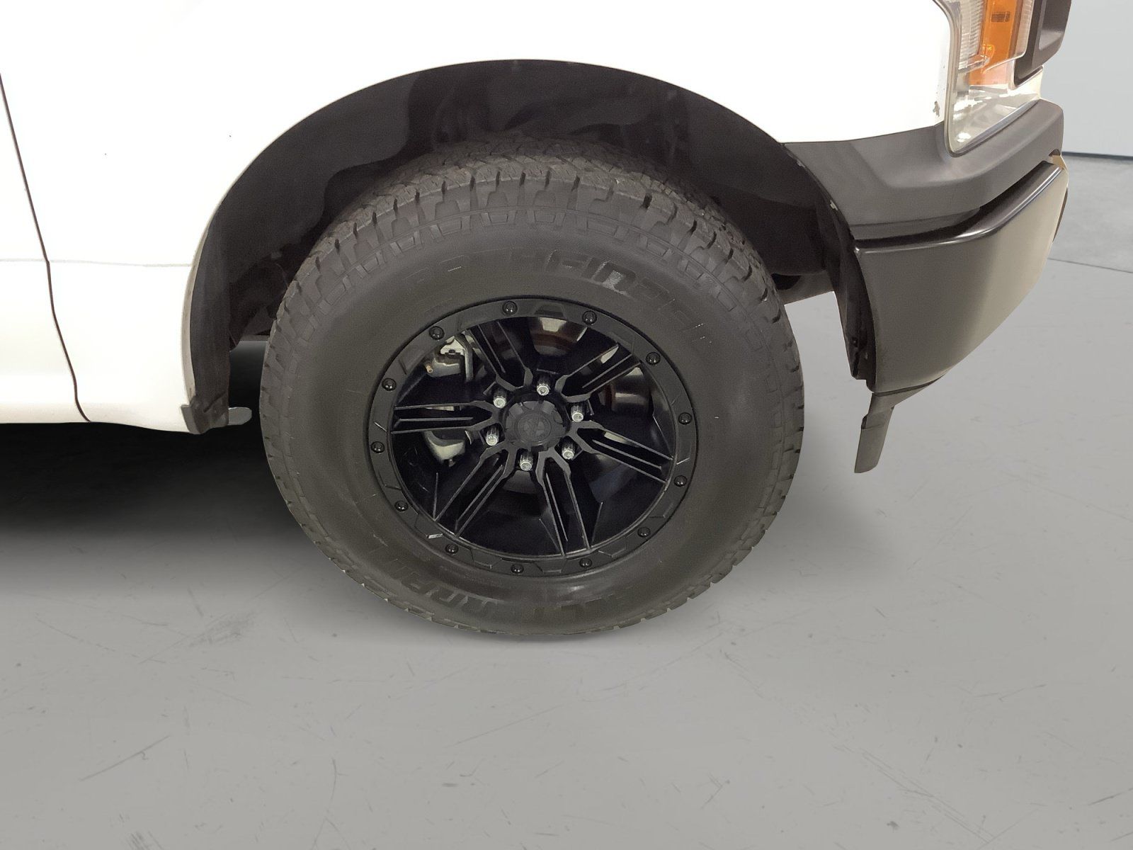Used 2019 Ford F150 XL w/ Equipment Group 101A Mid RWD image 10