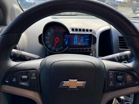 Used 2014 Chevrolet Sonic LT image 25