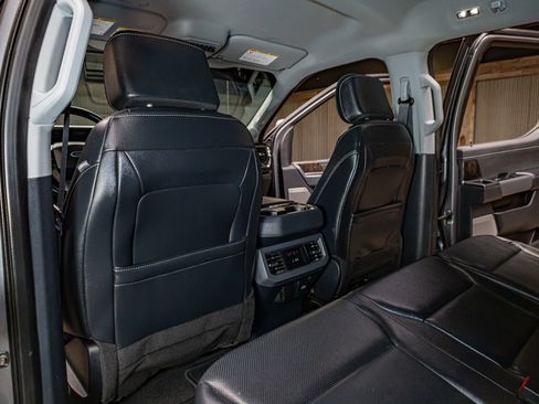 Used 2023 Ford F250 Lariat w/ Sport Appearance Package image 23