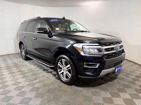 Used 2023 Ford Expedition Limited image 9
