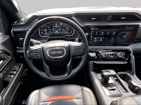 Used 2023 GMC Sierra 1500 AT4 w/ AT4 Preferred Package AWD/4WD image 6