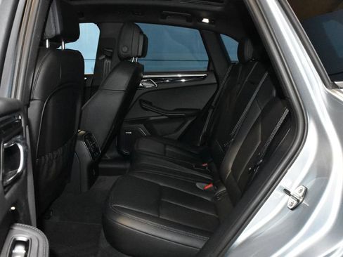 Certified 2026 Porsche Macan AWD/4WD image 20