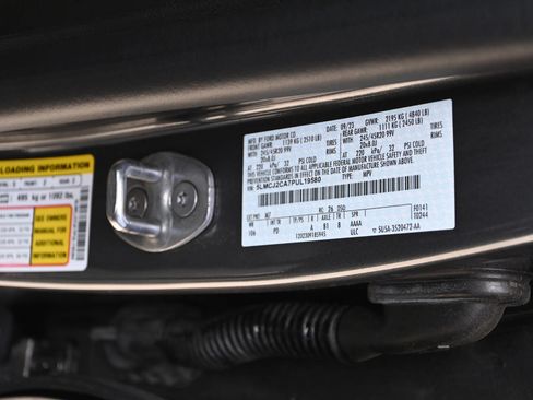 Used 2023 Lincoln Corsair Reserve w/ Equipment Group 201A FWD image 22