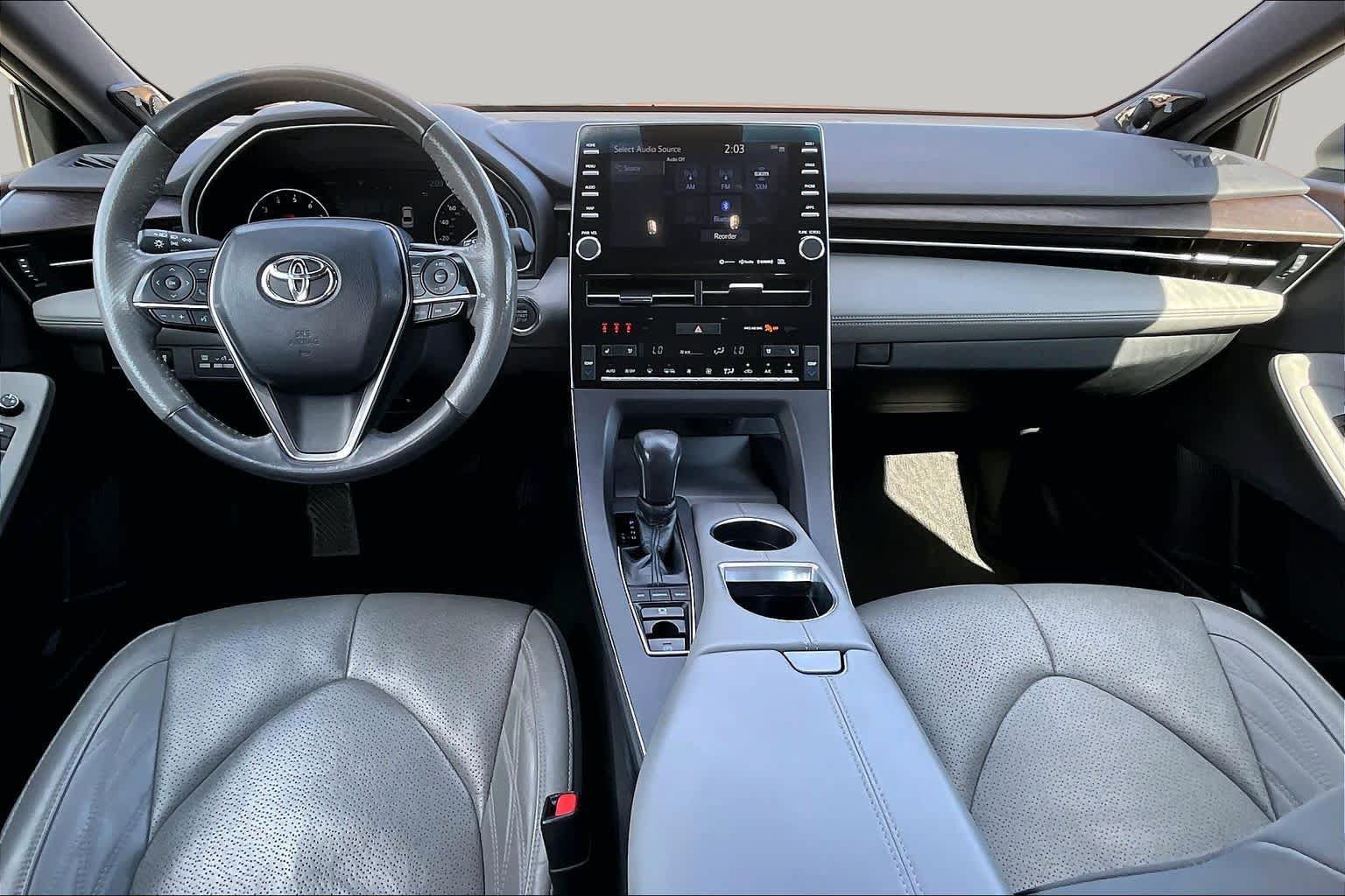 Used 2020 Toyota Avalon Limited FWD image 15