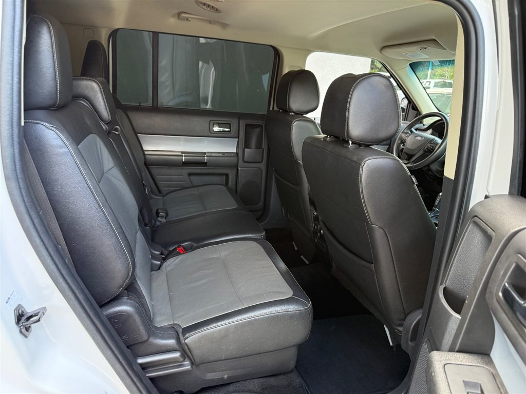 Used 2014 Ford Flex SEL w/ Equipment Group 202A FWD image 4