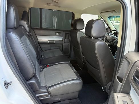 Used 2014 Ford Flex SEL w/ Equipment Group 202A FWD image 4
