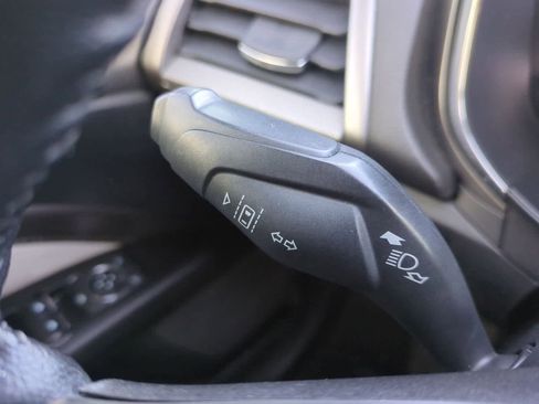 Used 2020 Ford Fusion SE w/ Equipment Group 151A image 26