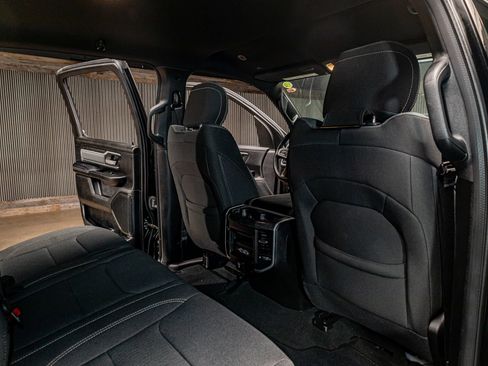 Used 2022 RAM 1500 Big Horn AWD/4WD image 24