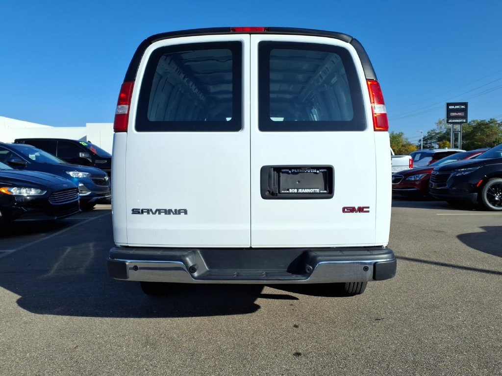 Used 2025 GMC Savana 2500 Extended w/ Driver Convenience Package RWD image 6