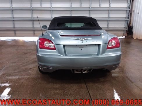 Used 2005 Chrysler Crossfire Limited image 8