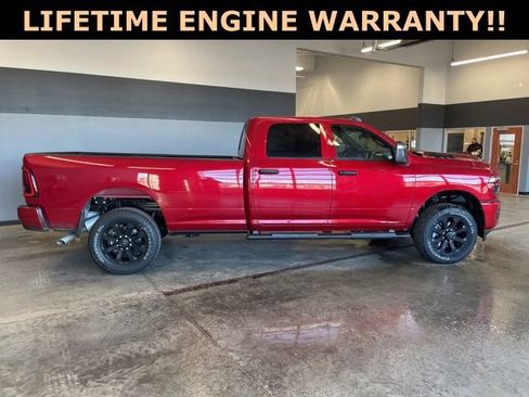 New 2026 RAM 2500 Tradesman AWD/4WD image 9