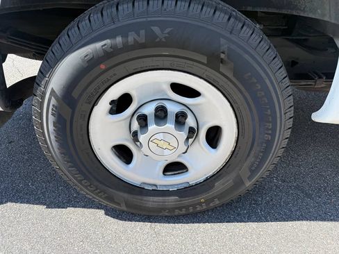 Used 2021 Chevrolet Express 2500 RWD image 34