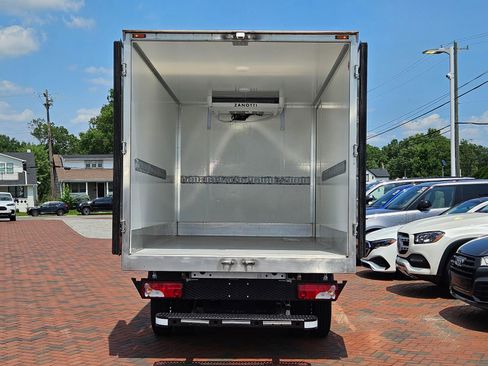 Used 2023 Mercedes-Benz Sprinter 3500 image 30