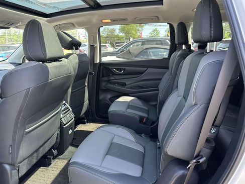 Used 2023 Subaru Ascent Onyx Edition AWD/4WD image 9