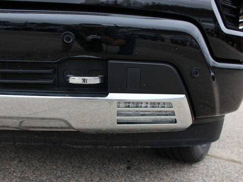 Used 2023 Chevrolet Silverado 1500 High Country w/ High Country Premium Package image 7