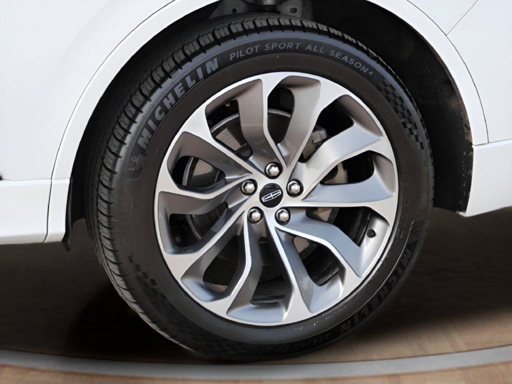 Used 2021 Lincoln Aviator Grand Touring AWD/4WD image 9