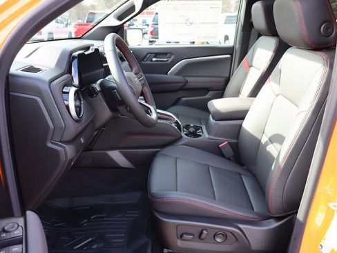 New 2026 Chevrolet Colorado Z71 w/ Z71 Convenience Package 2 image 4