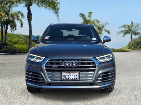 Used 2020 Audi SQ5 Premium w/ Convenience Package image 3