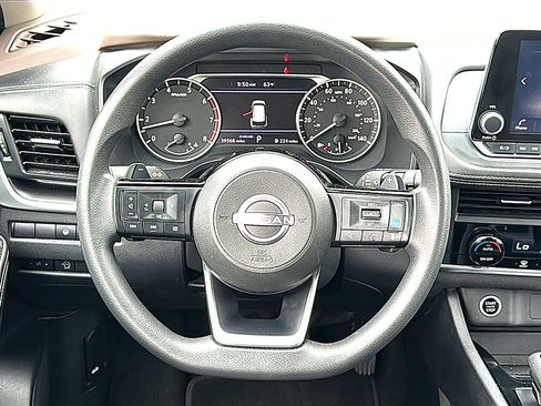 Used 2023 Nissan Rogue SV FWD image 27