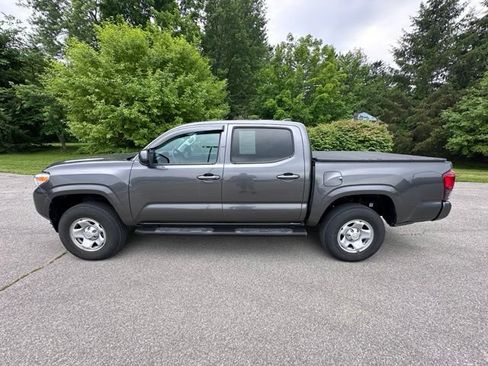 Used 2023 Toyota Tacoma SR AWD/4WD image 6