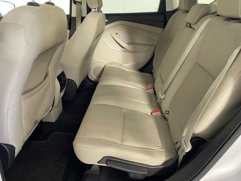Used 2018 Ford Escape SE FWD image 17