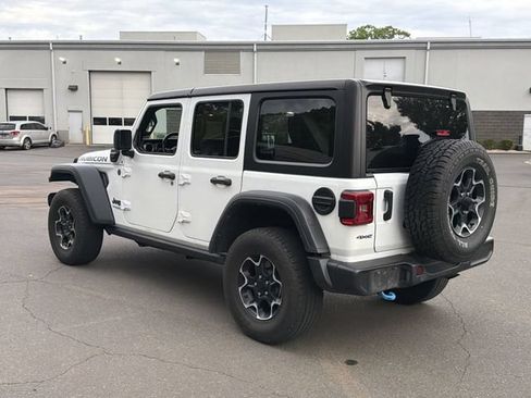Used 2022 Jeep Wrangler Unlimited Rubicon 4xe w/ Cold Weather Group AWD/4WD image 3