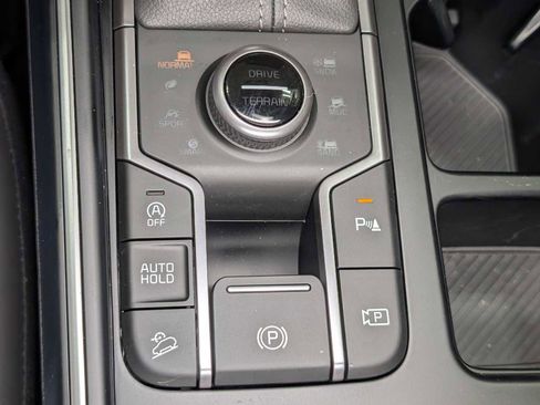 Certified 2026 Kia Sorento EX image 28