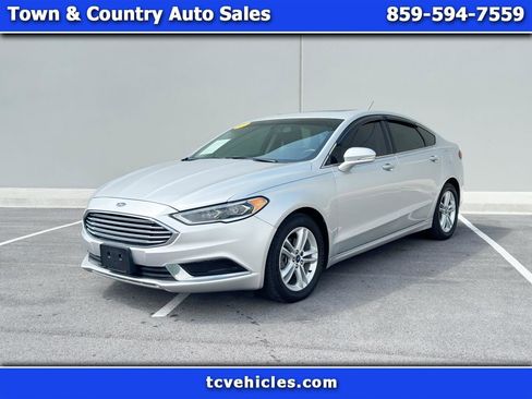 Used 2018 Ford Fusion SE FWD image 1