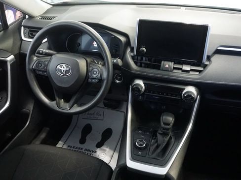 Certified 2025 Toyota RAV4 XLE AWD/4WD image 27